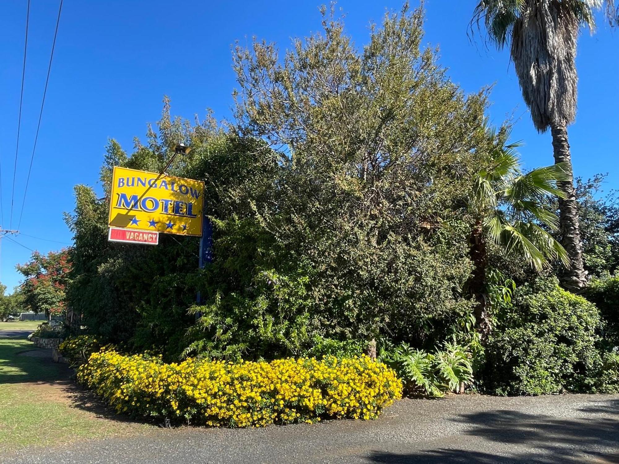Bungalow Motel Gilgandra Exterior photo